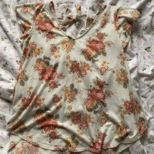 SOFT floral small blouse
